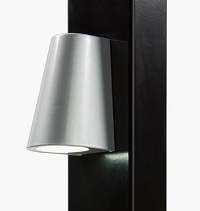 Купить Элегантное LED-освещение Locinox (Бельгия) TRICONE для ворот, цвета zilver и 9005 (черный) в Кропоткине